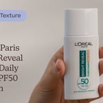 L'Oréal Paris Bright Reveal Tinted Daily Fluid SPF50 Medium | Texture