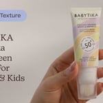 MIMITIKA Babytika Sunscreen Brush For Babies & Kids SPF50+ | Tekstura