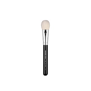 Eigshow Beauty Small Face Brush F617