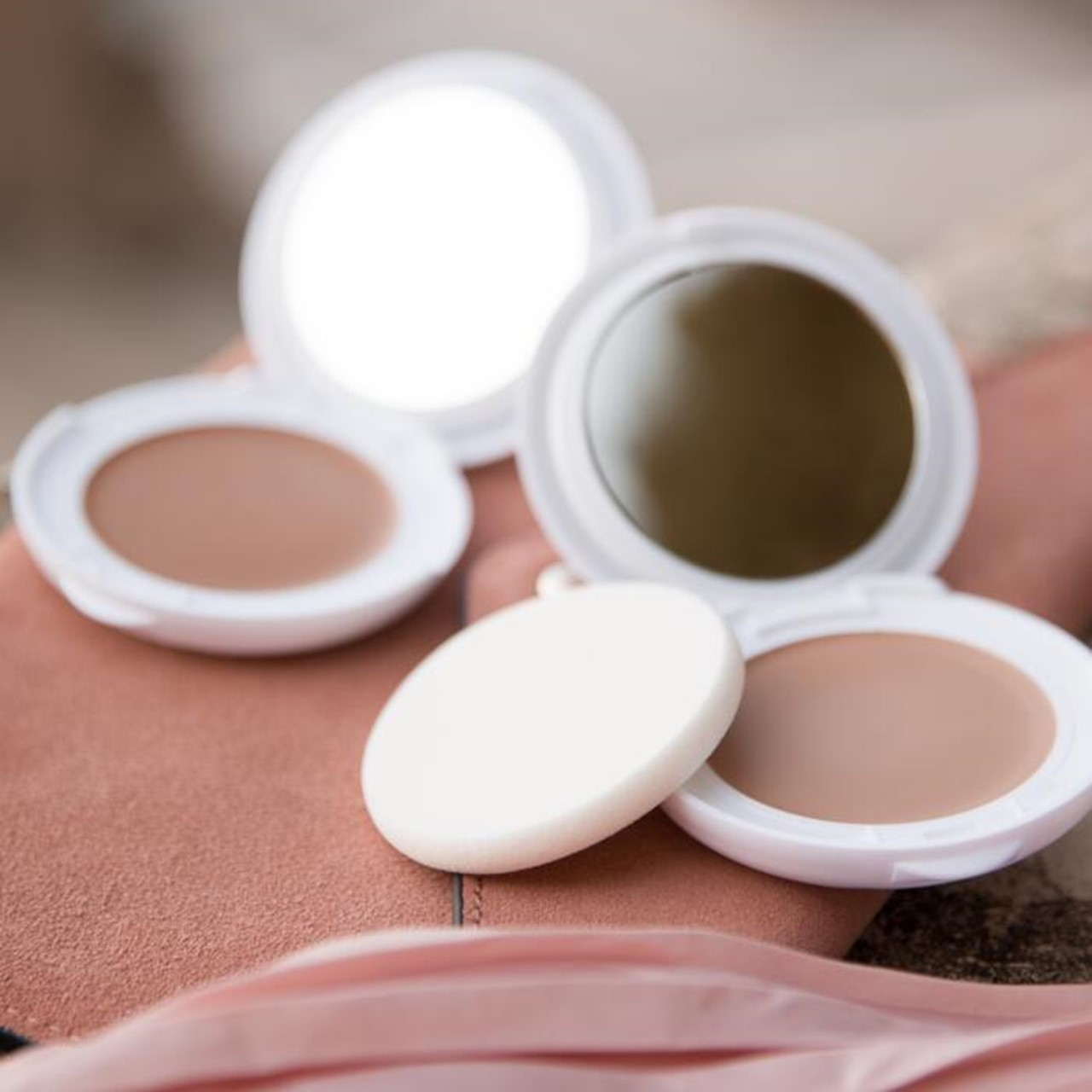 Avène Sun High Protection Tinted Compact Mineral Sunscreen