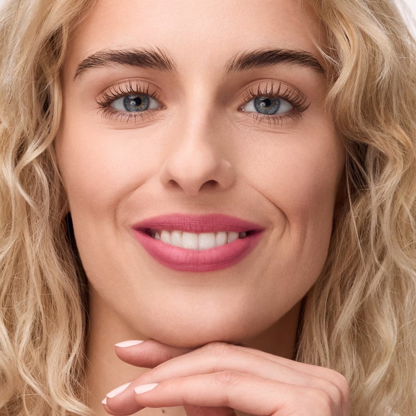 Catrice Blur-Real Matte Buzëkuq 010 Blur Me Baby 3g