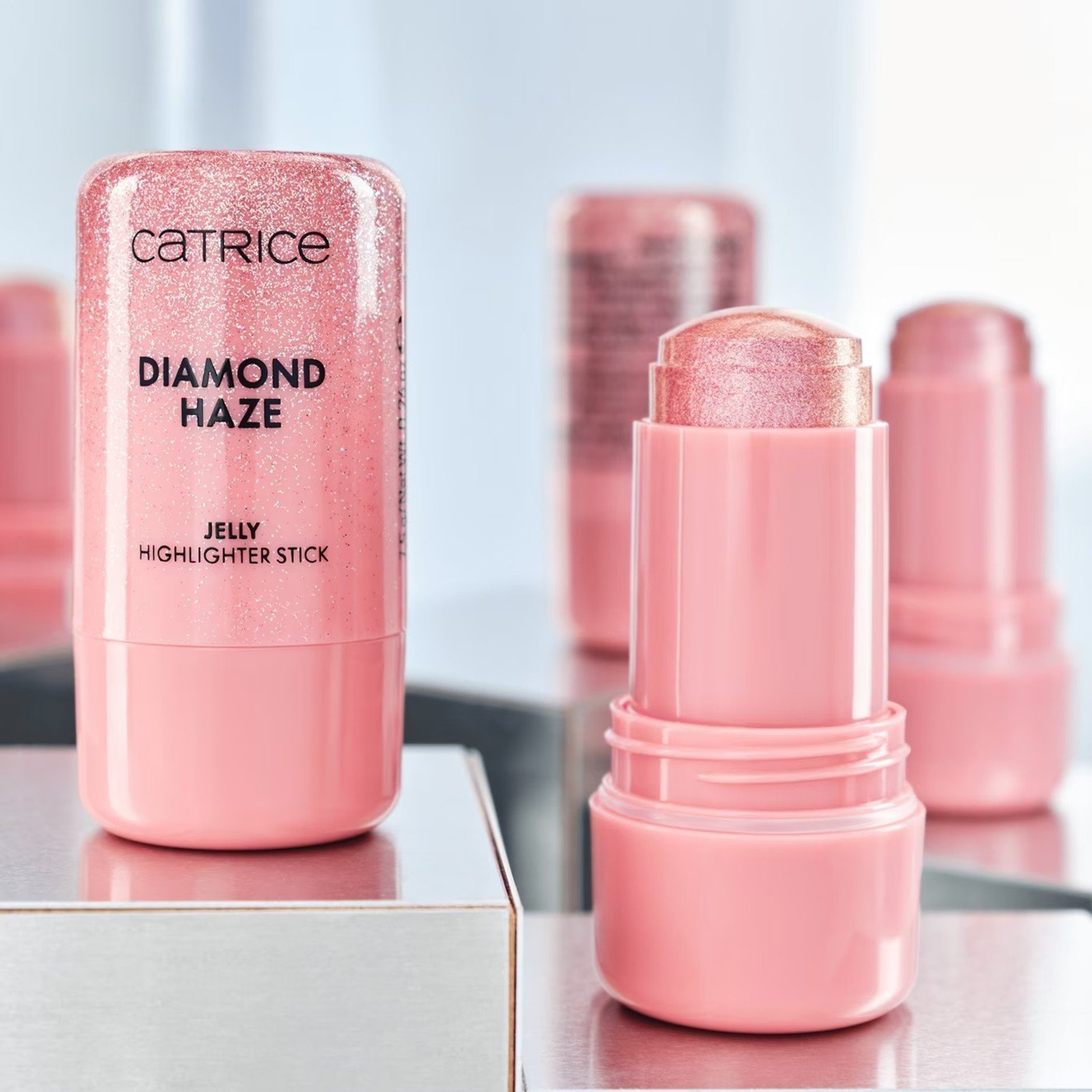 Catrice Diamond Haze Jelly Highlighter Stick 010 Born To Sparkle 7.5g