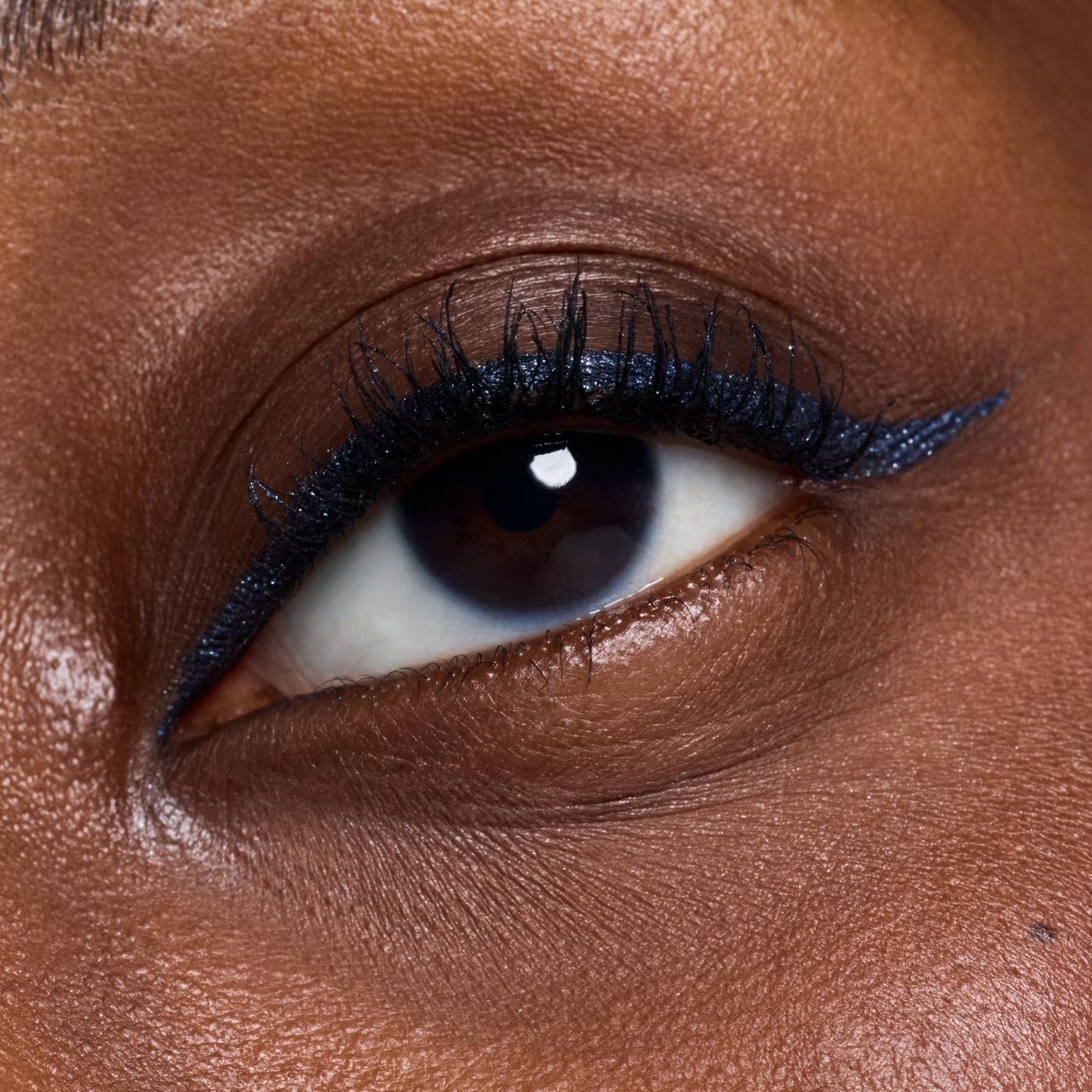 Catrice Jewel Glide Effect قلم عيون 030 Midnight Sapphire 1.5g