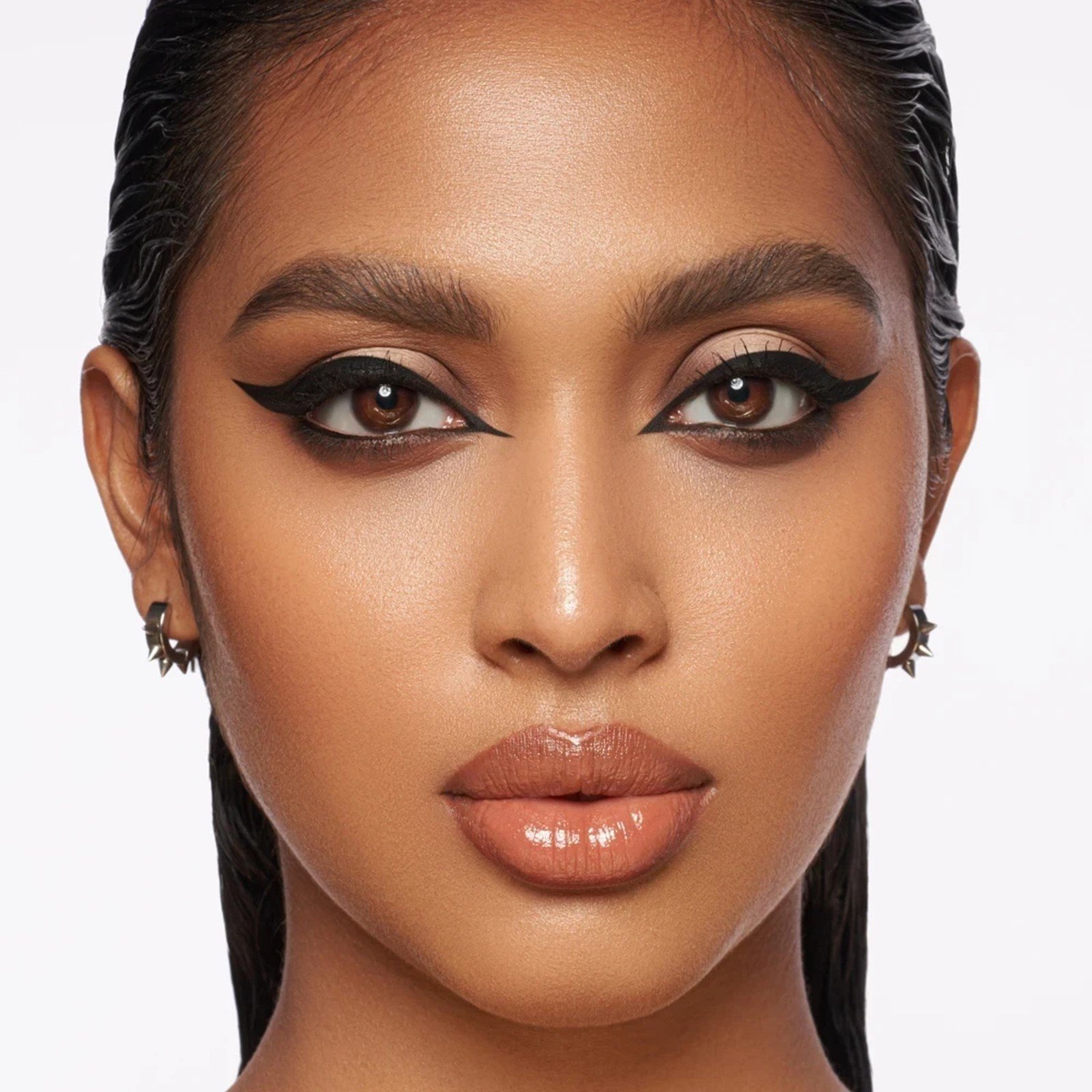 Danessa Myricks Beauty Linework محدد العيون السائل بالفرشاة Onyx 1ml