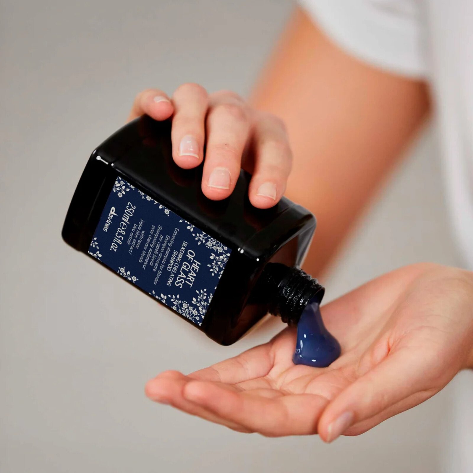 Davines Heart of Glass شامبو مُخلبي مُنعّم للشعر 250ml