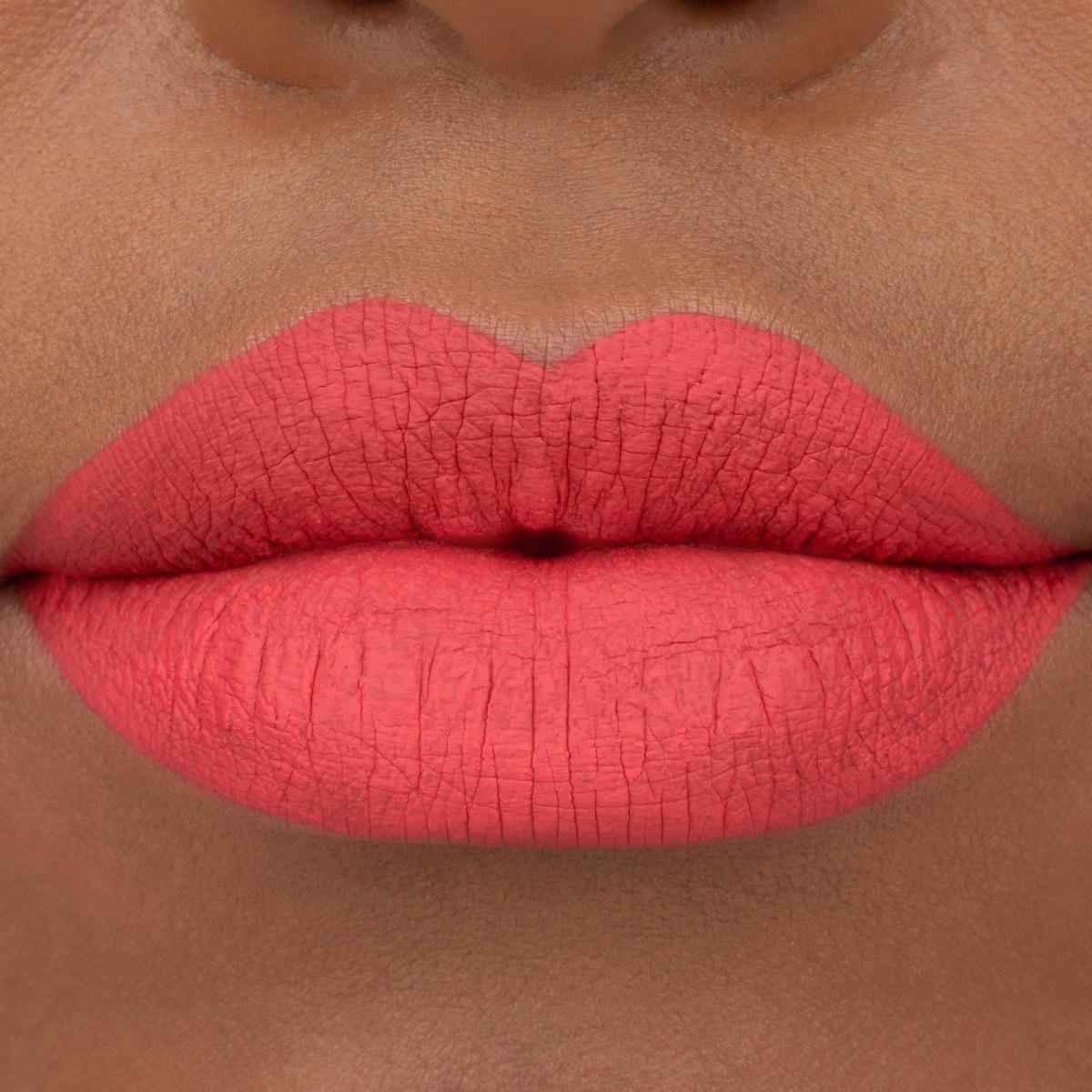 essence 8h Matte Liquid Lipstick 09 Fiery Red 2.5ml