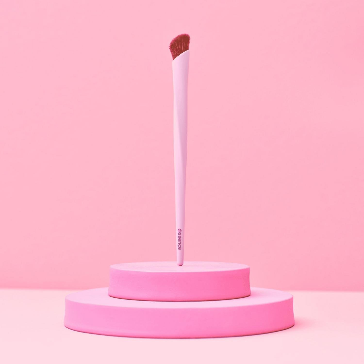 essence فرشاة الكونسيلر 01 Bye Bye Under Eye