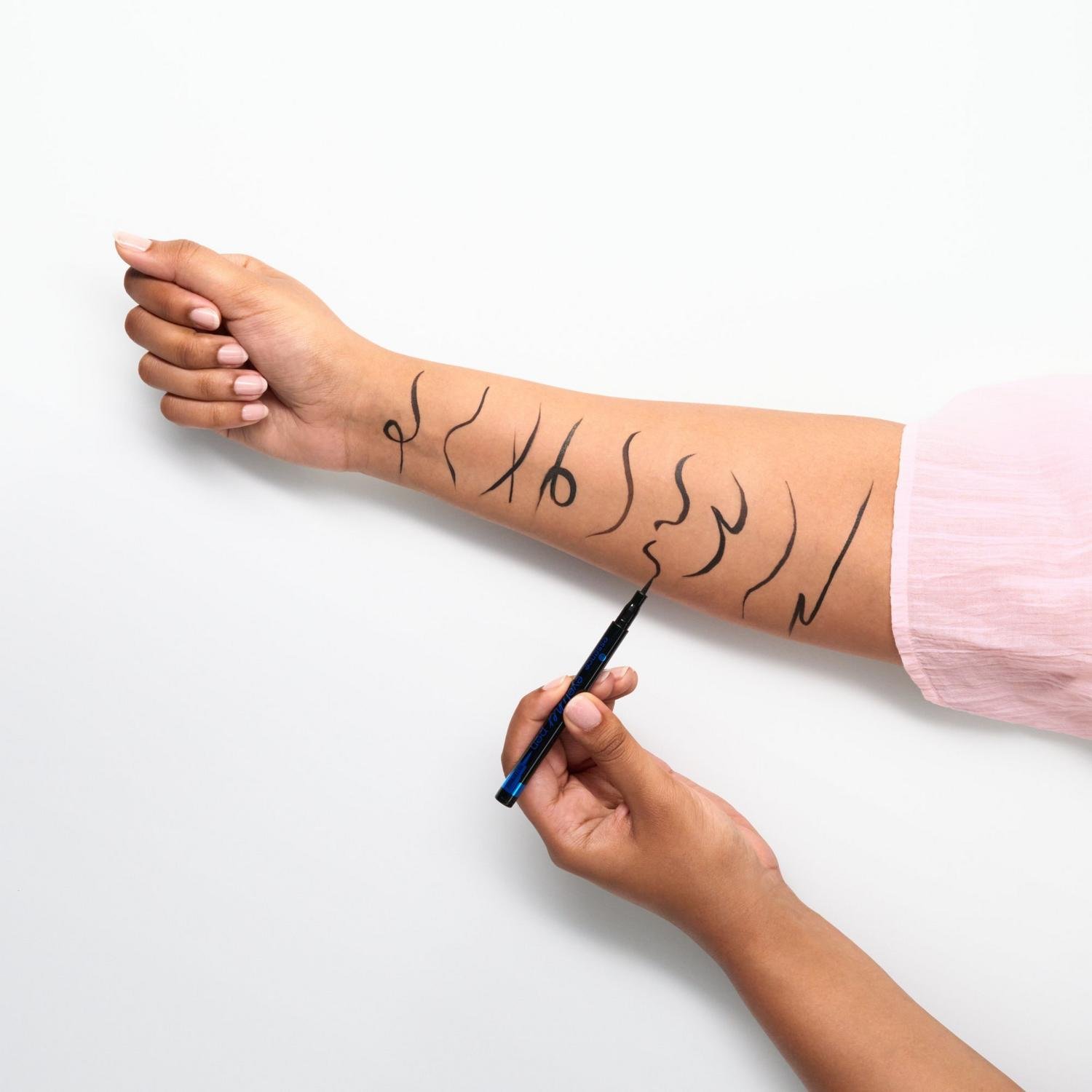 essence Eyeliner Pen Waterproof 01 1ml