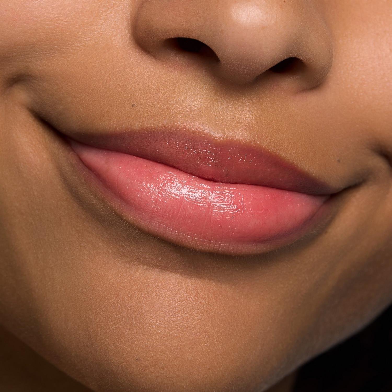 essence JUICY BOMB Glossy Butter Balm 01 One In A Melon 2.5g