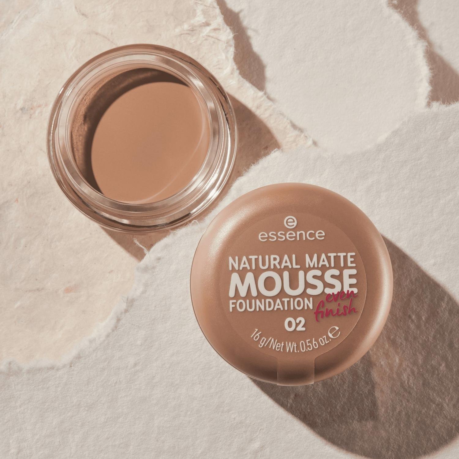 essence Natural Matte Mousse Base de Maquillaje 02 16g