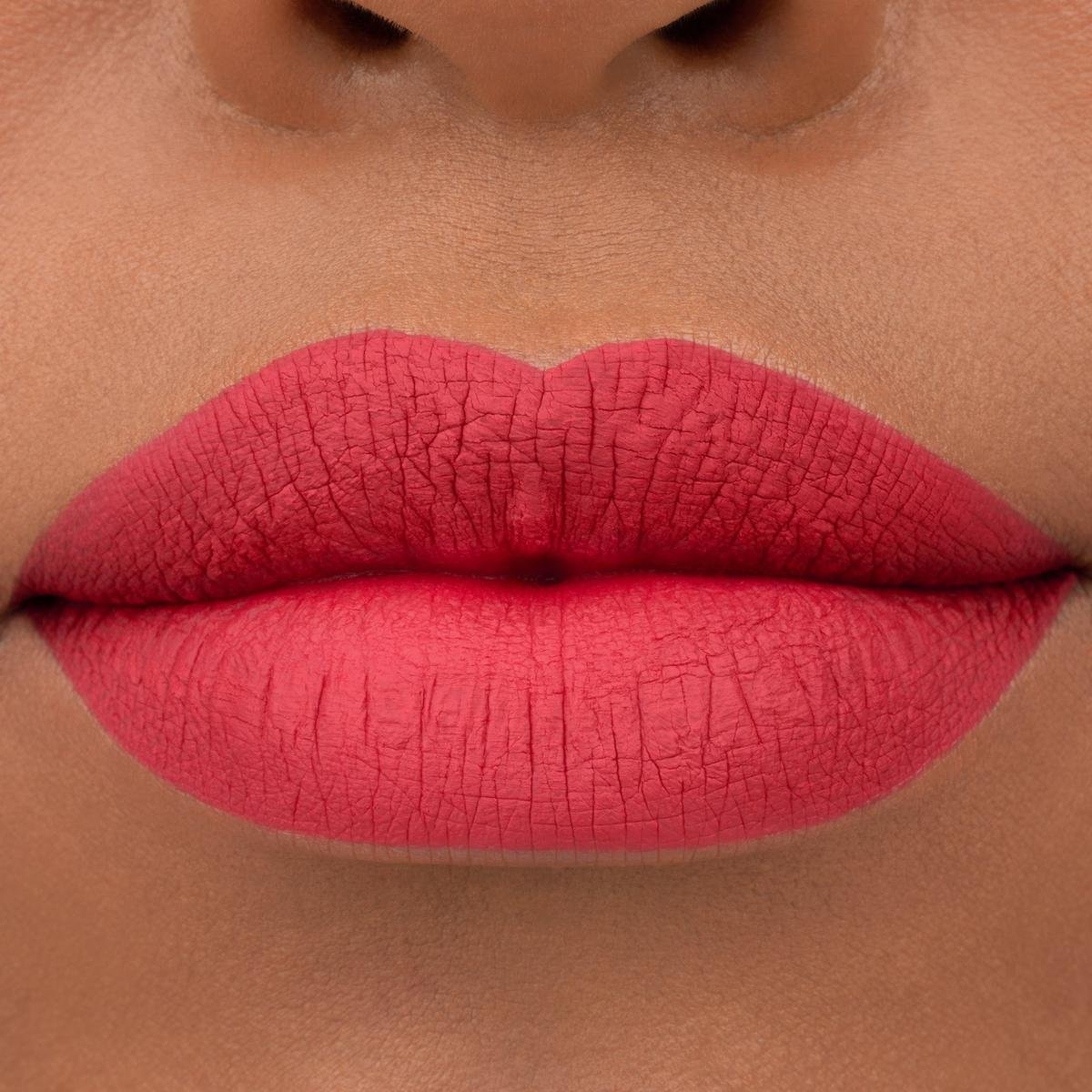 essence 8h Matte Liquid Lipstick 07 Classic Red 2.5ml