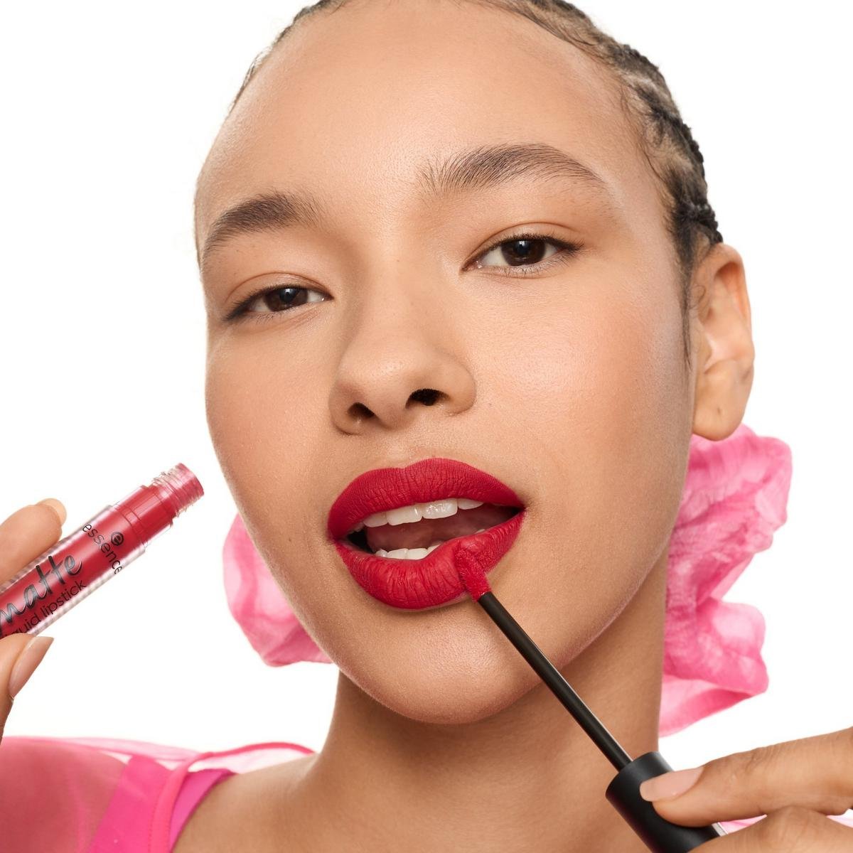 essence 8h Matte Liquid Lipstick 07 Classic Red 2.5ml