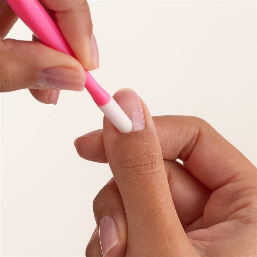 essence The Cuticle Trimmer