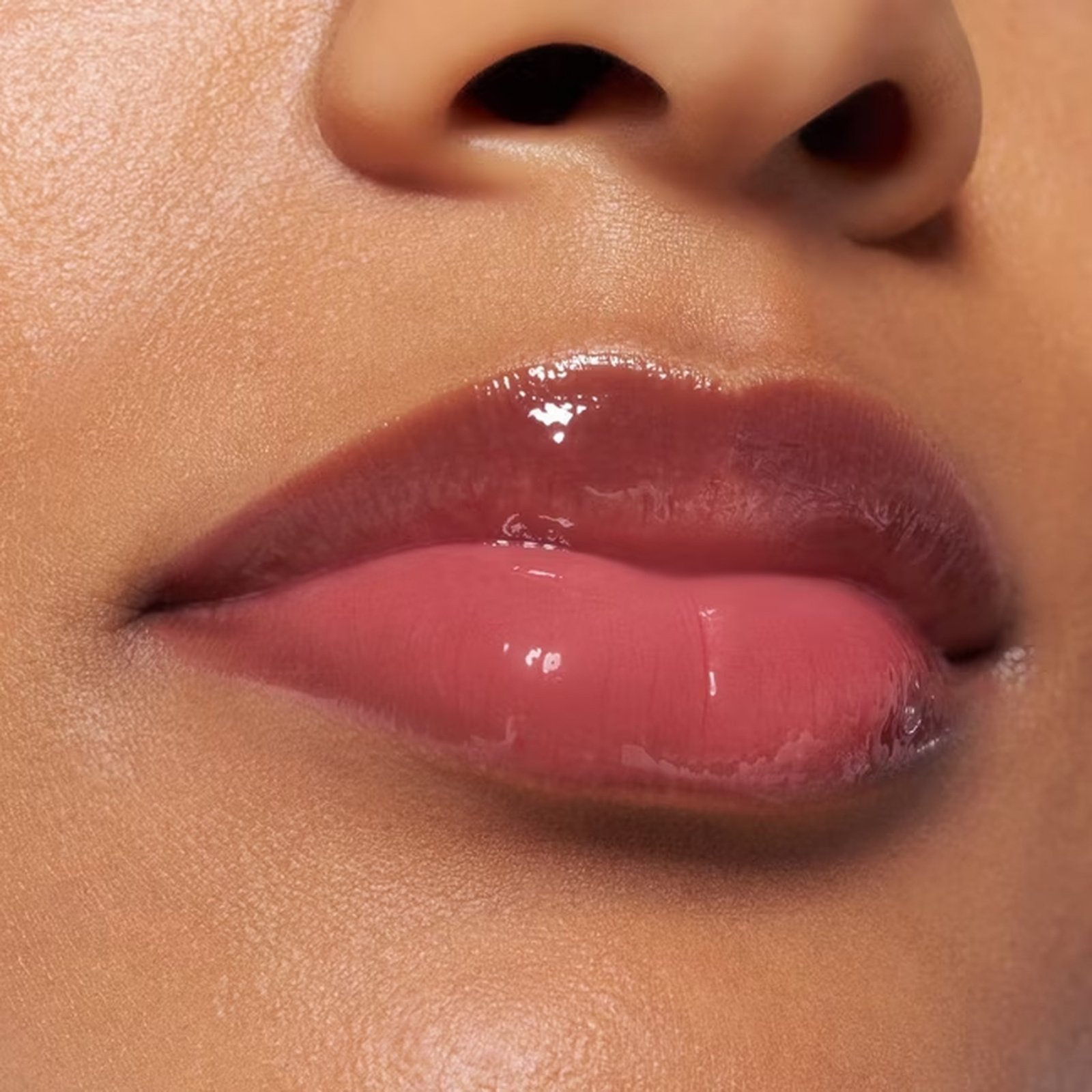 essence The Super Peptide Glossy Lip Treatment 06 Plumfection! 10ml
