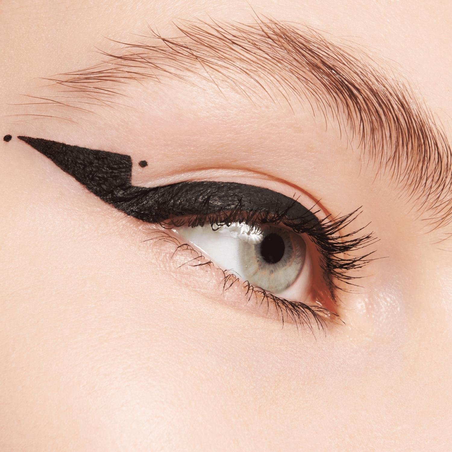 essence Tiny Tip Liner Wodoodporny Eyeliner 01 Deep Black 1.1ml