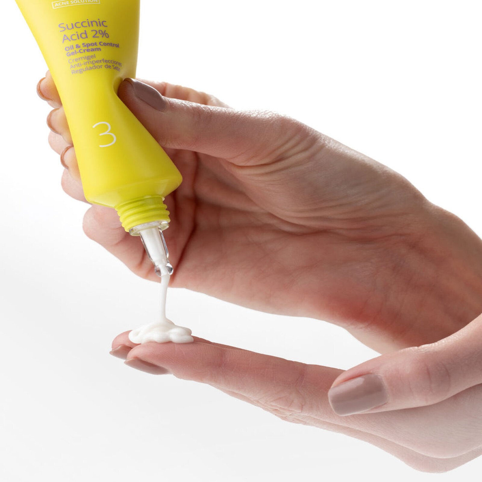 iD Skin Identity Acne Solution حمض السكسينيك 2% كريم جل للتحكم في الزيوت والبثور 50ml