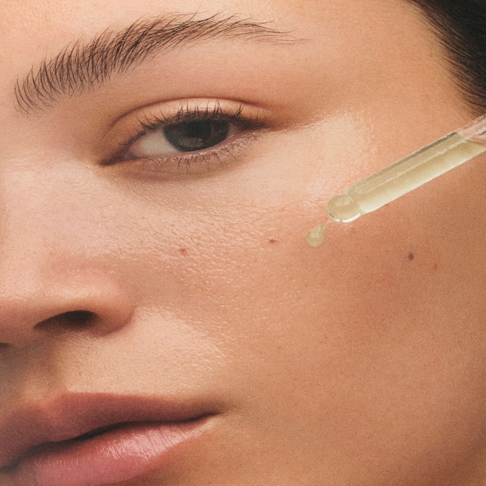 iD Skin Identity Matcha Tea & Superfood 3.8% Serum për Shkëlqim 30ml