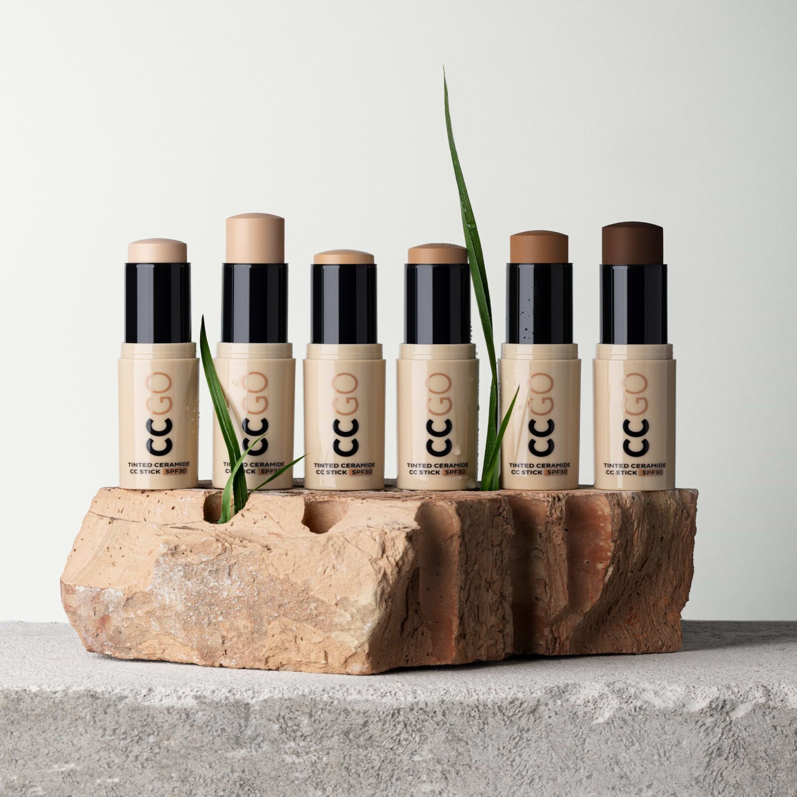 Mádara CC GO Toonivpulk Ceramiididega CC-Pulk SPF30 60 Olive 13g