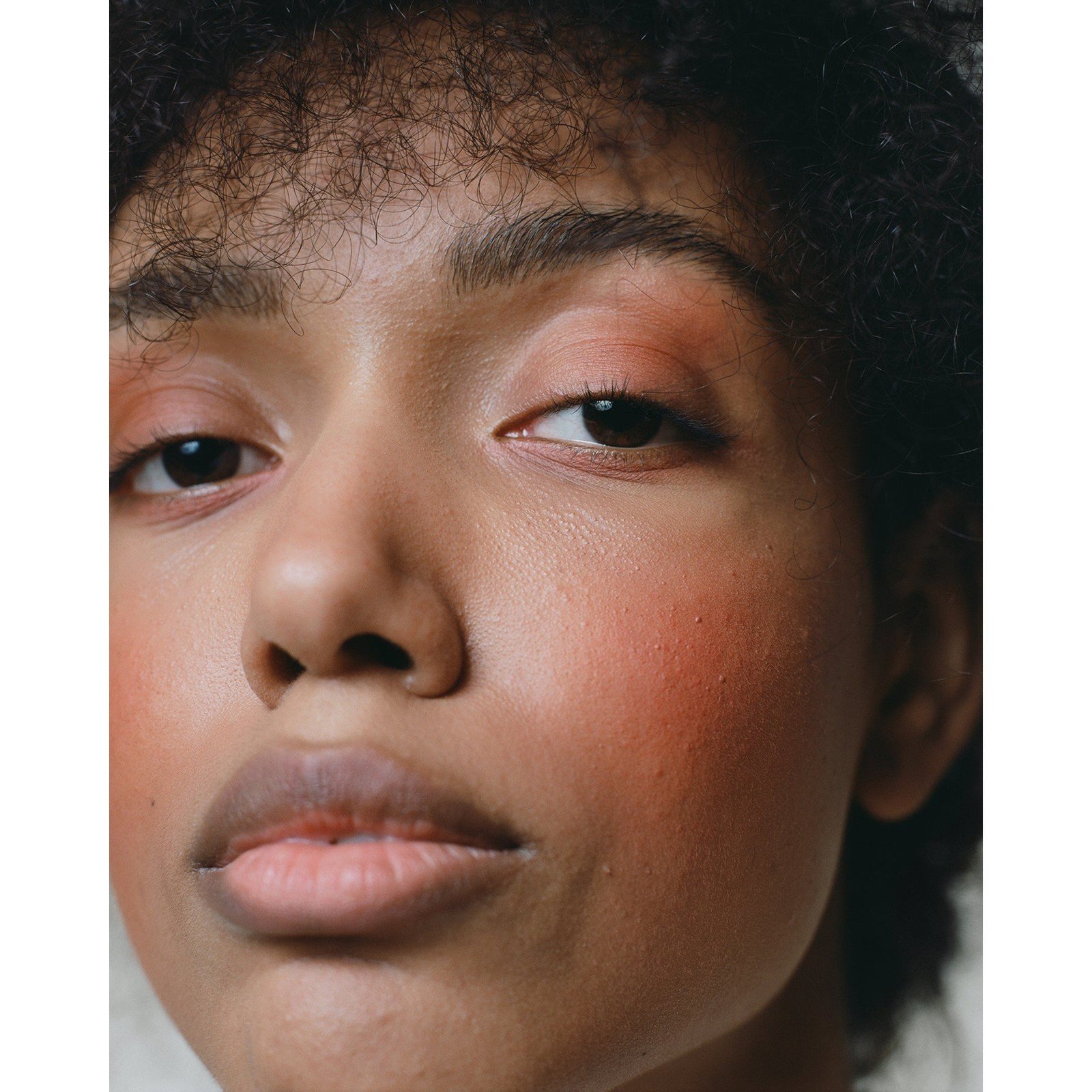 Mádara Magnetic Blush Colorete Mineral Para Mejillas 1 Fierce Flame 6g