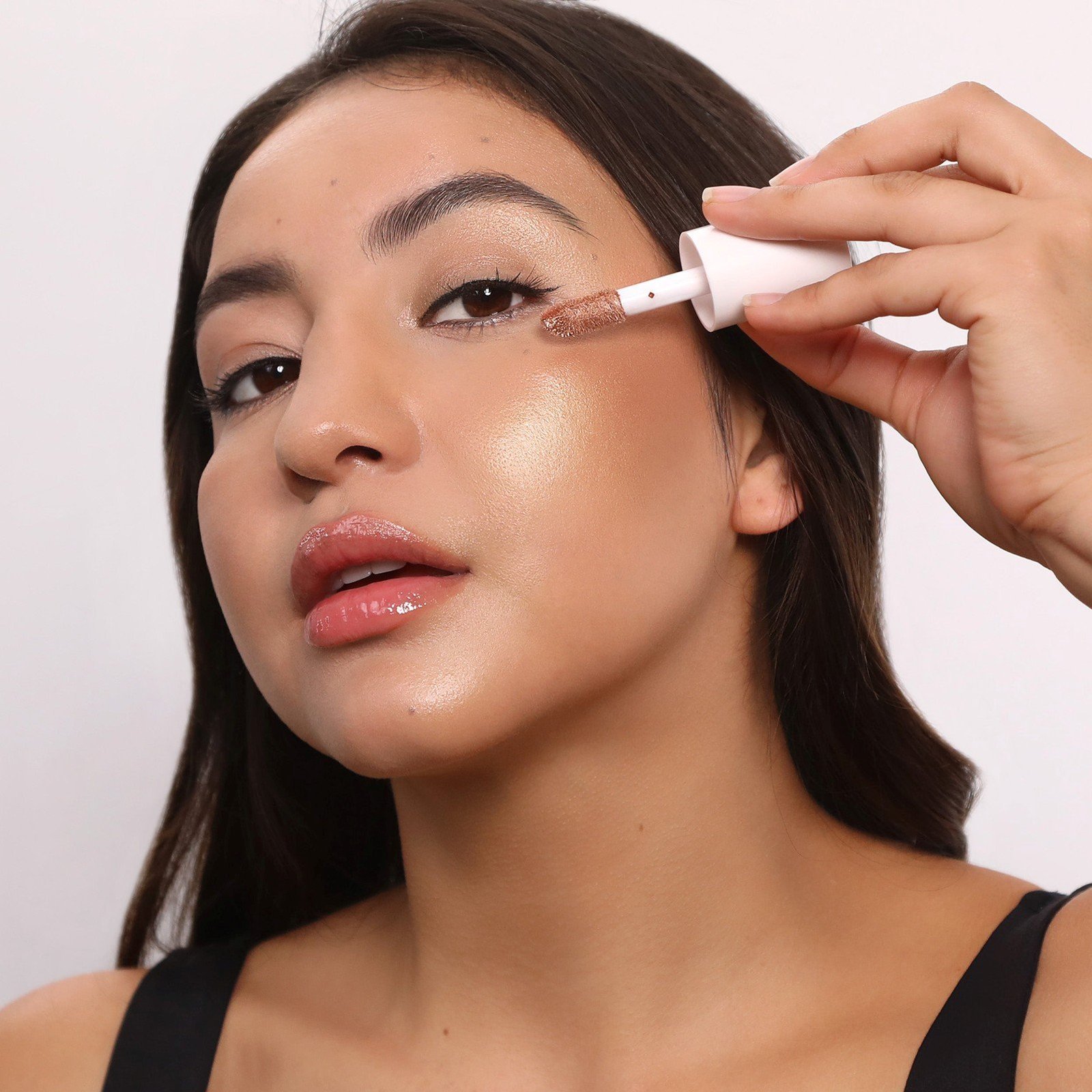 Moira Glow Show Iluminador Líquido 002 Golden Blend 4.3g