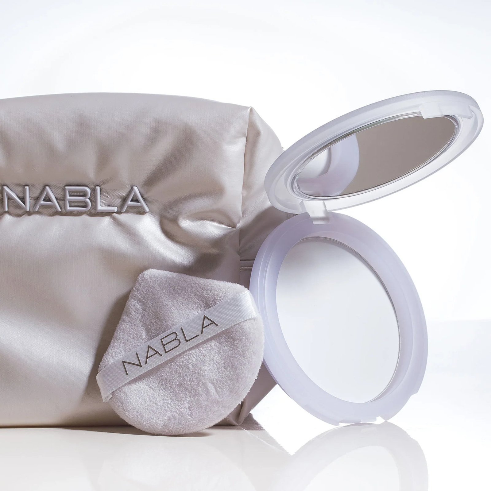 NABLA Cosmetics Close-Up Blotting Pressed Powder Translucent 15g