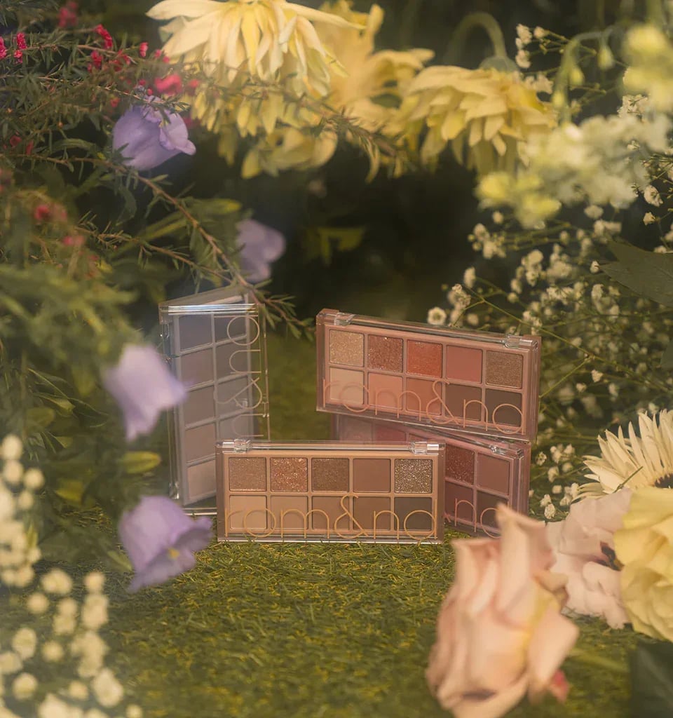 روم آند باليت بيتر ذان 02 Mahogany Garden 7.5g