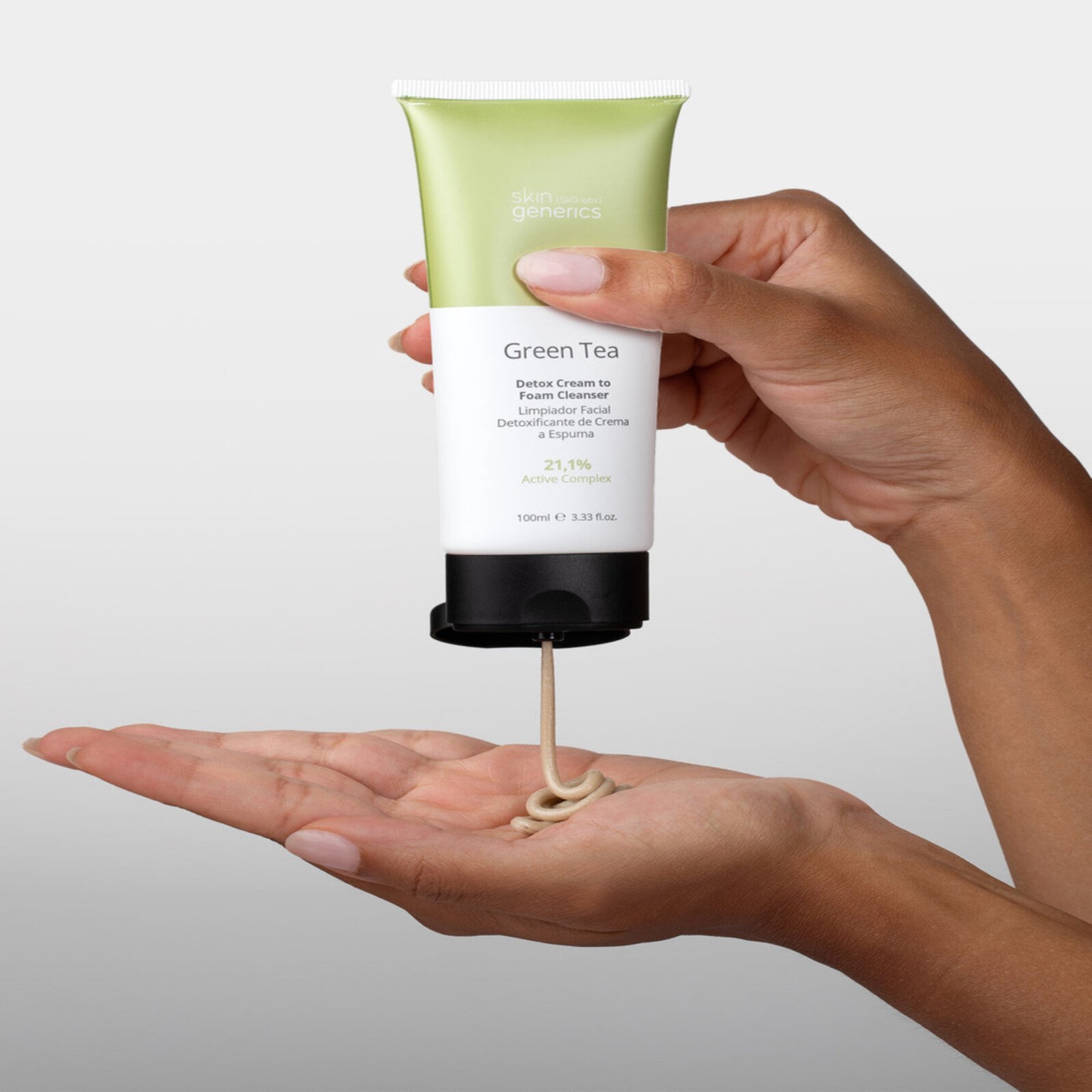 Skin Generics غسول التنظيف بالشاي الأخضر لإزالة السموم من كريم إلى رغوة 100ml