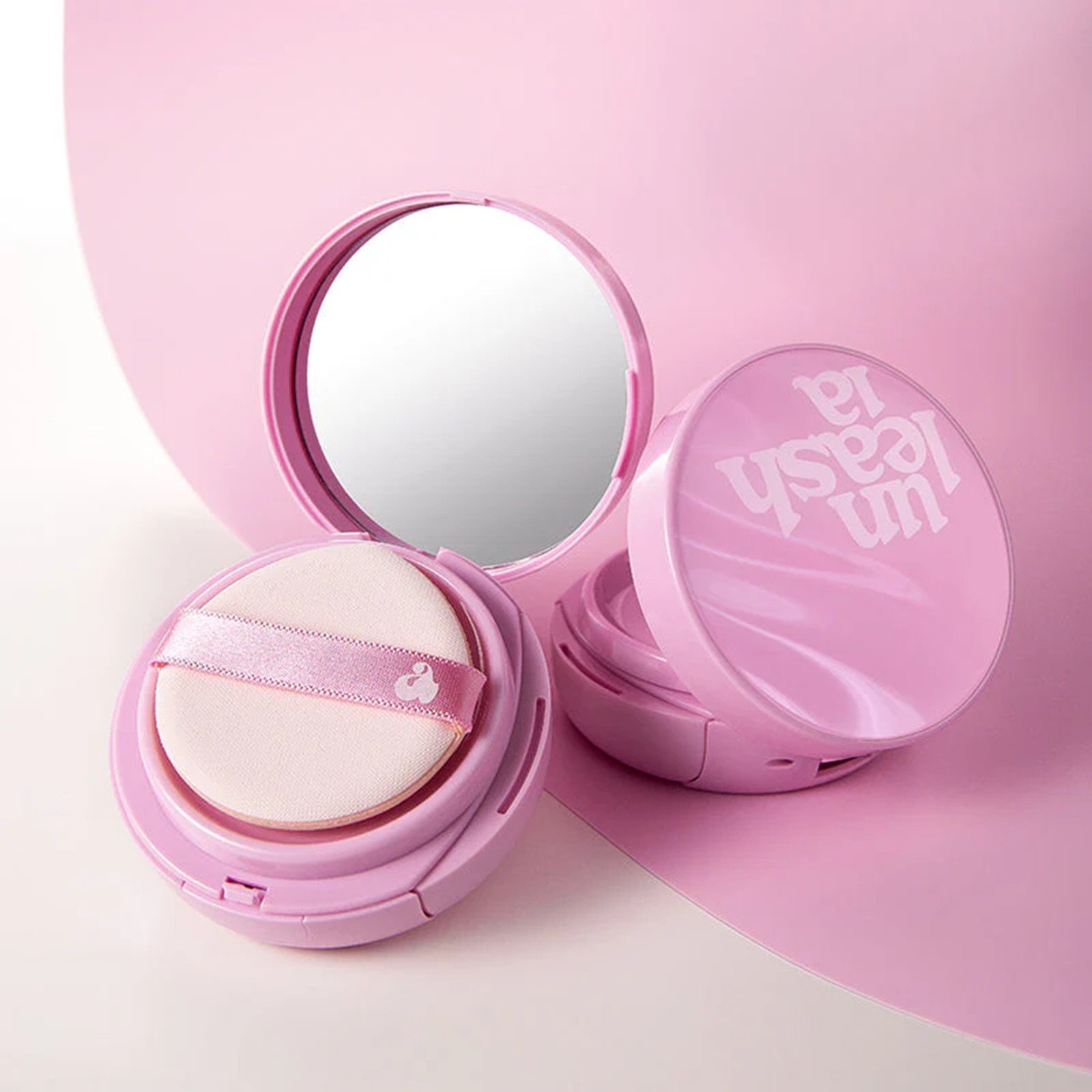 Unleashia Don't Touch Glass Pink Cushion Foundation SPF50+ 21N Hyaline 15g