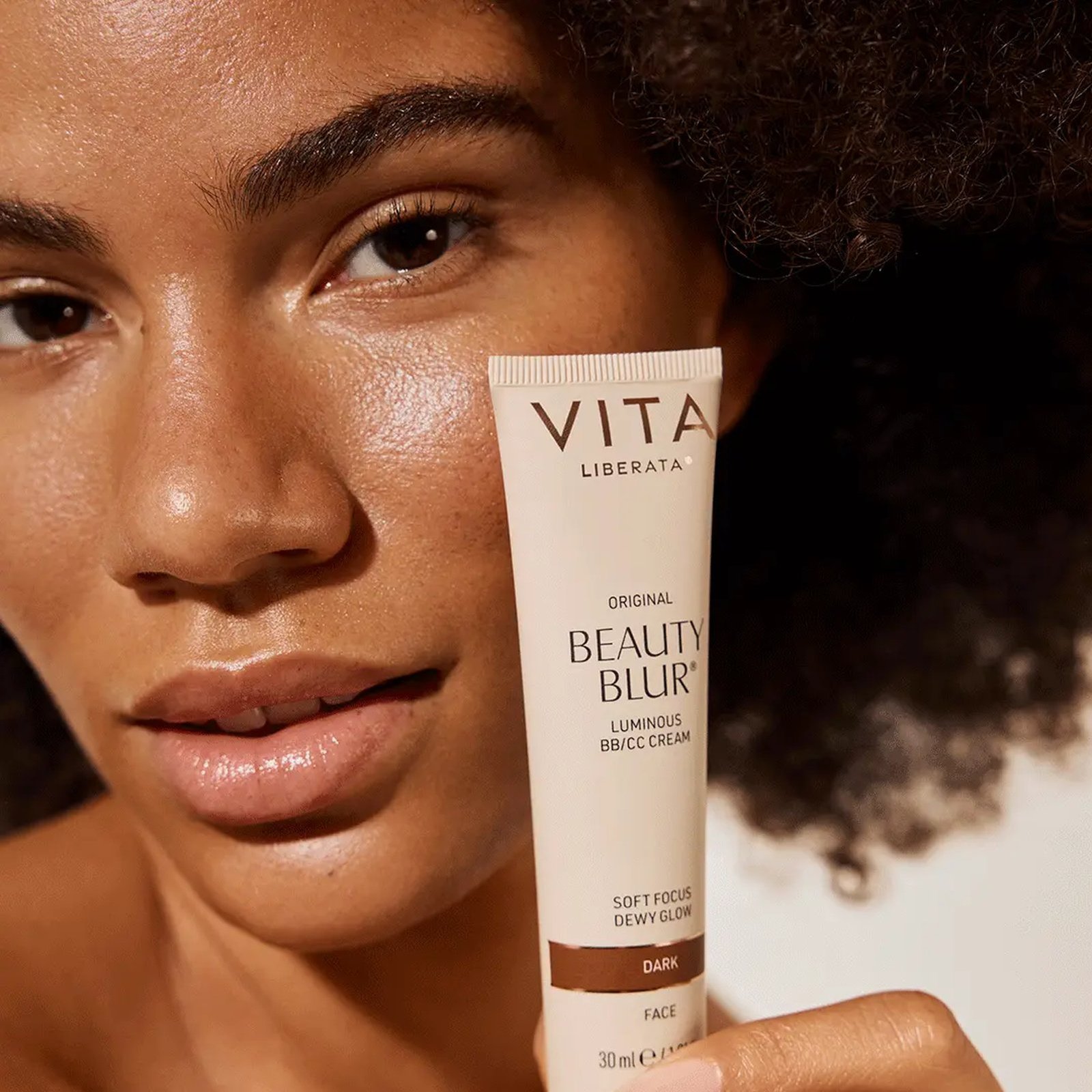 Vita Liberata Original Beauty Blur Luminous BB/CC Cream Dark 30ml