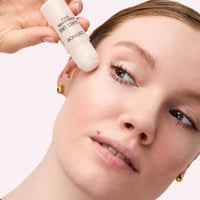 Catrice قلم إضاءة Glass Like 010 Keep It Glassy 5.3g
