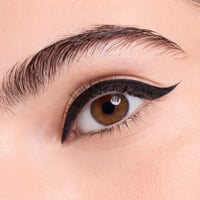 Catrice قلم تحديد العيون بفرشاة Hyper Liner 010 Classic Black 0.52 مل