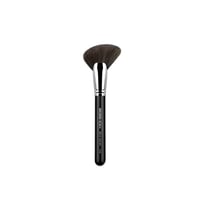 Eigshow Beauty فرشاة الإضاءة المائلة F648