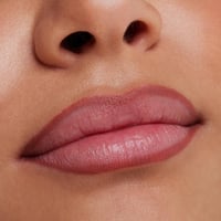 essence 8h Matte Comfort Lipliner 02 Silky Hazelnut 0.3g
