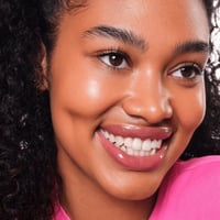 essence Extreme Shine Volume Lipgloss 17 Mocha Mingle 5ml