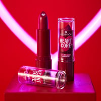 essence Heart Core Fruity Lip Balm 05 Bold Blackberry 3g
