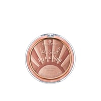 essence Kissed by the Light Illuminating Powder