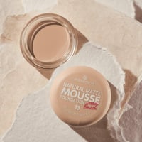 essence Natural Matte Mousse Foundation 13 16g