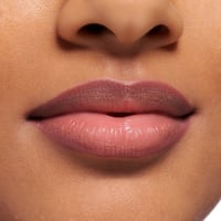 essence POUTline قلم شفاه ناعم الانزلاق 03 Bare Affair 0.62g
