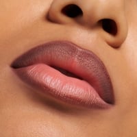 essence POUTline قلم شفاه ناعم الانزلاق 04 Cocoa Me Crazy 0.62g