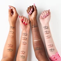 essence Satin Blend Gel Eyeliner 03 Bronzed Shimmer 0.22g