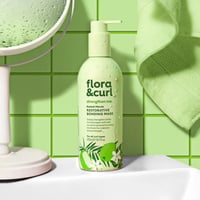 Flora & Curl strengthen me. Baobab Marula Restorative Bonding Mask 300ml