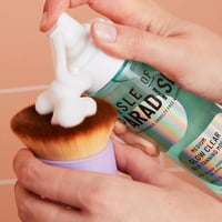 Isle of Paradise Medium Glow Clear Self-Tanning Mousse 200ml
