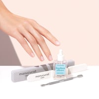 Manucurist مُطري فعّال لتنعيم الجلد المحيط بالأظافر 15ml