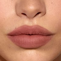 NABLA Cosmetics Beyond Blurry Lipstick Divinize 3.2g
