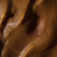 Rose & Caramel رغوة التسمير المخملية بالزيتون Medium-Dark 200ml