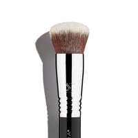 Sigma Beauty فرشاة F82 Round Kabuki™ ×1