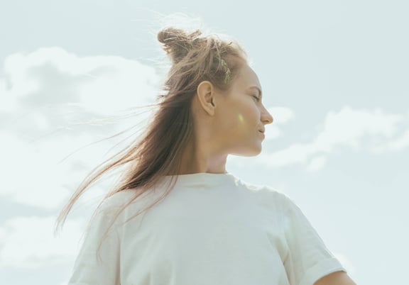 7 Best Clean-Smelling Perfumes For Women