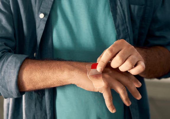 Il Futuro della Cura delle Ferite e delle Cicatrici Con Hansaplast