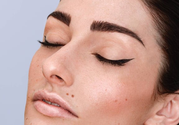How To Use Eyebrow Makeup: A Product Guide