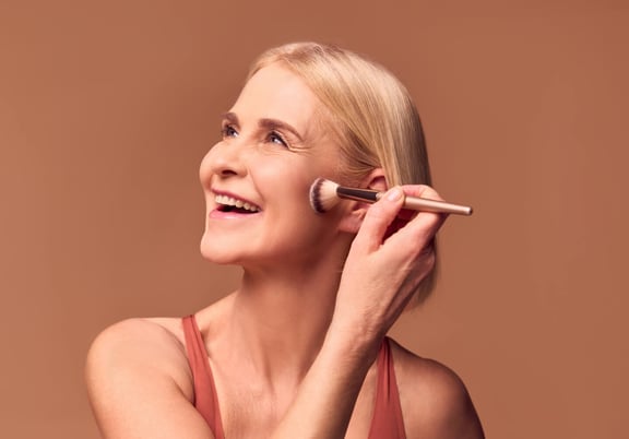 Comment sublimer le maquillage sur peau mature